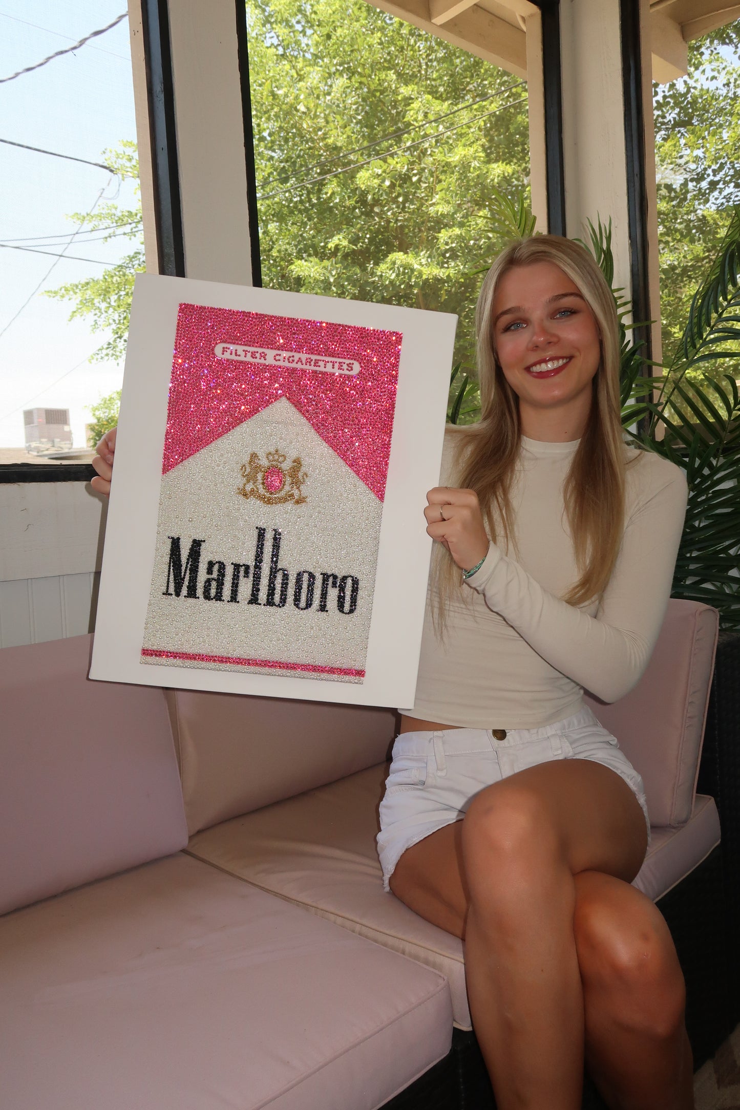 LARGE 16x20 pink Marlboro kit