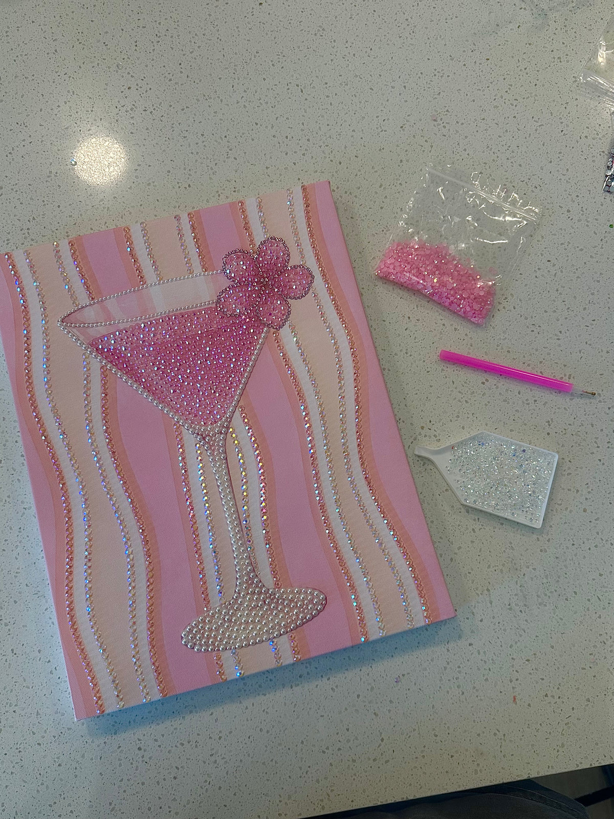 Yellow stripped martini flower kit