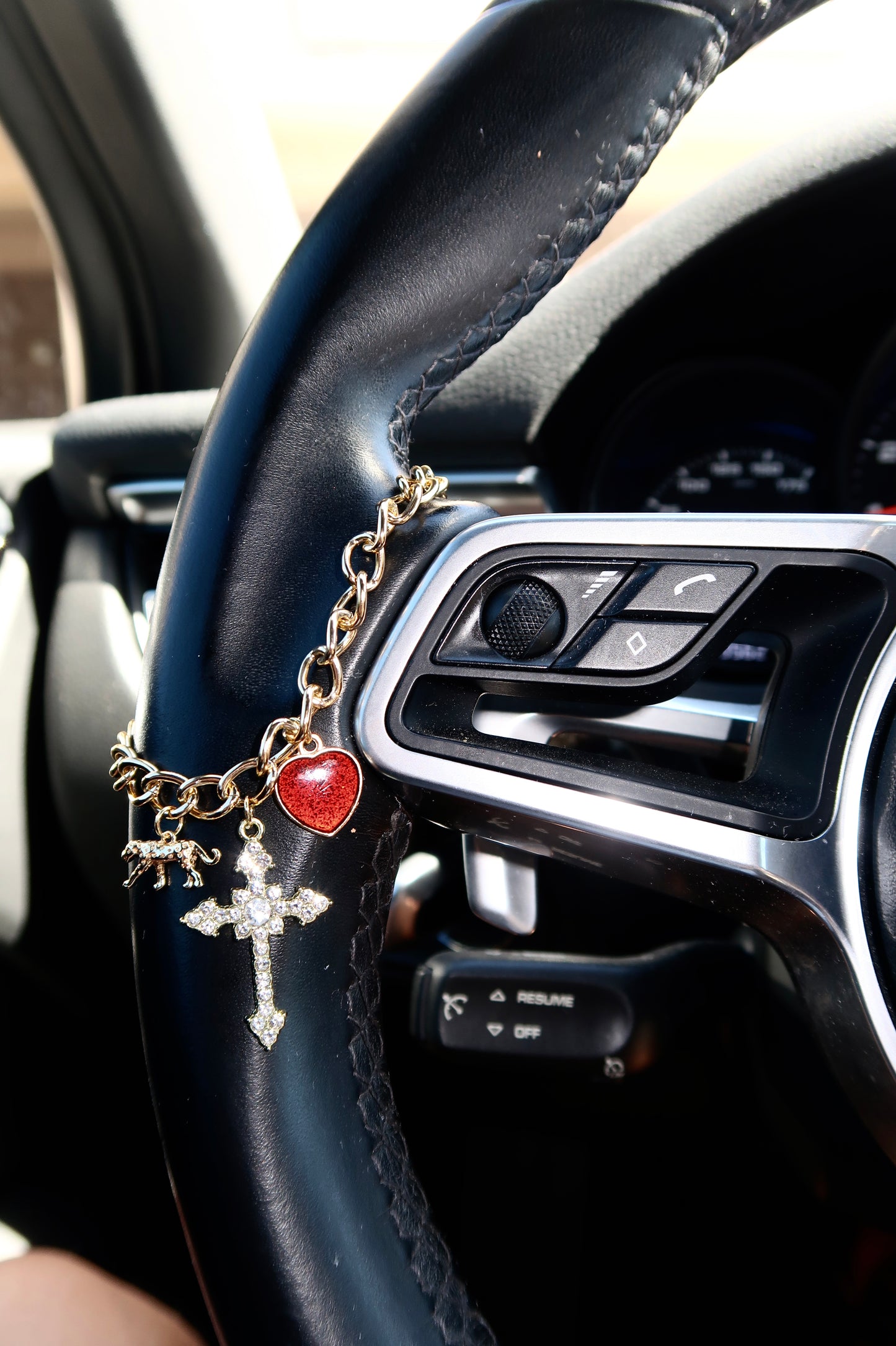 Retro car charm